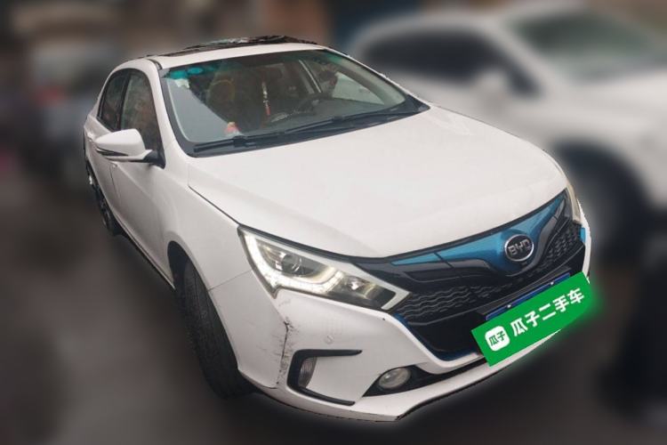 Used BYD Qin New Energy 2016 Qin EV300 Prestige Model Front Right 45 Deg