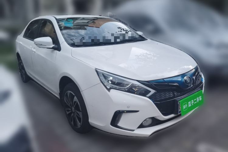 Used BYD Qin New Energy 2016 Qin EV300 Prestige Model Front Right 45 Deg