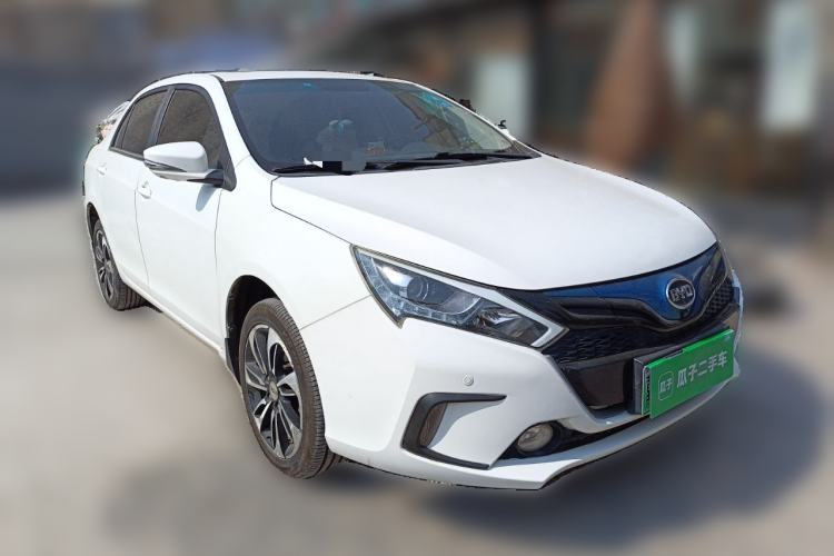 Used BYD Qin New Energy 2016 Qin EV300 Prestige Model Front Right 45 Deg