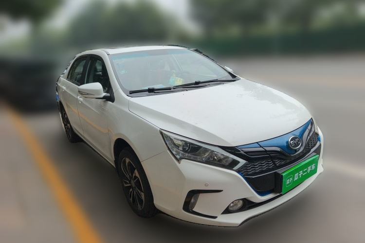 Used BYD Qin New Energy 2016 Qin EV300 Prestige Model Front Right 45 Deg
