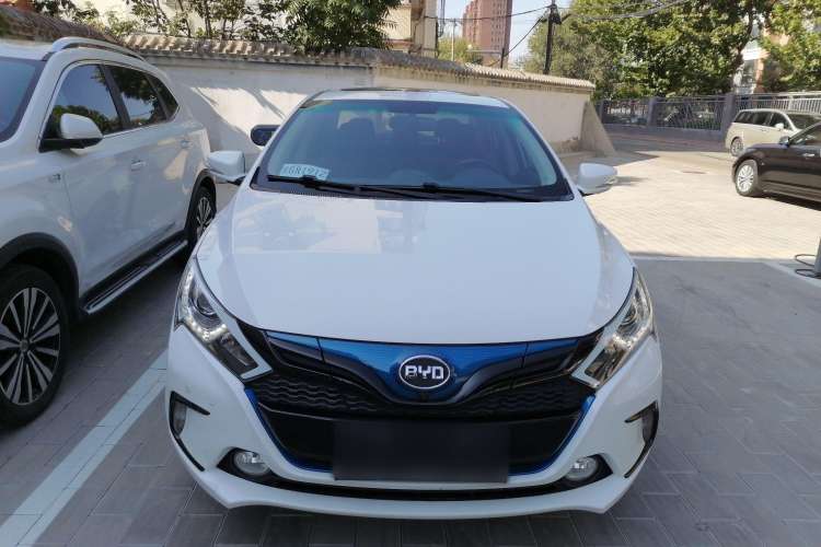 Used BYD Qin New Energy 2016 Qin EV300 Prestige Model Front