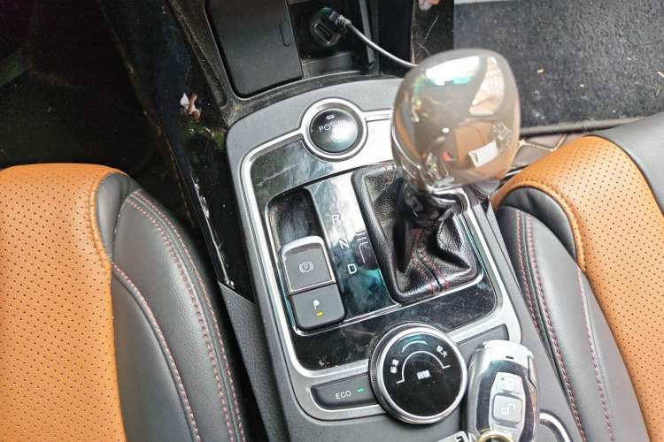 Used BYD Qin New Energy 2016 Qin EV300 Prestige Model Gear Lever