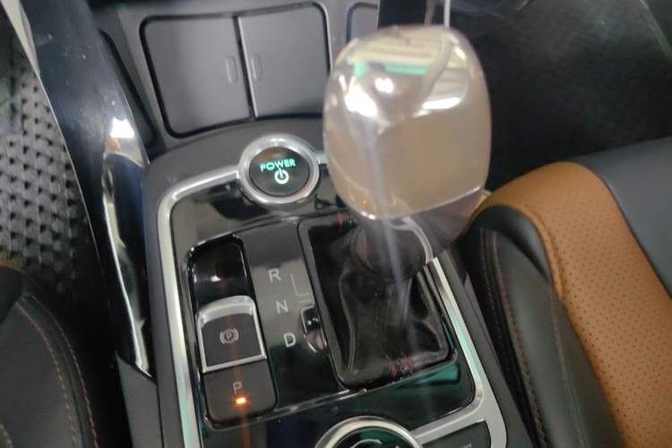 Used BYD Qin New Energy 2016 Qin EV300 Prestige Model Gear Lever