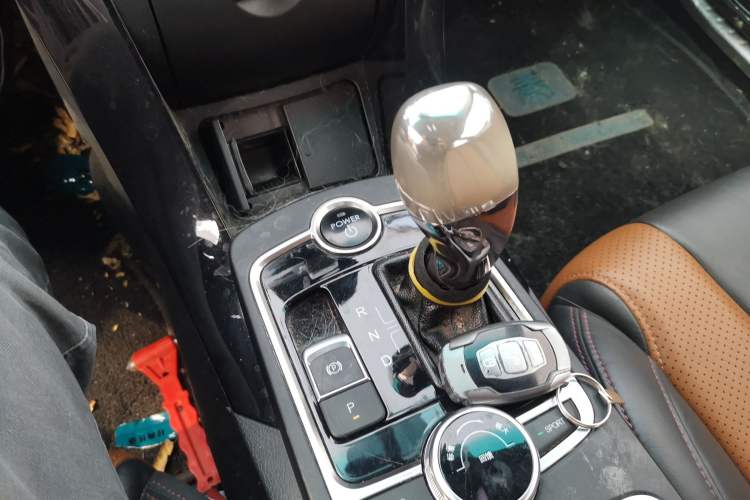 Used BYD Qin New Energy 2016 Qin EV300 Prestige Model Gear Lever