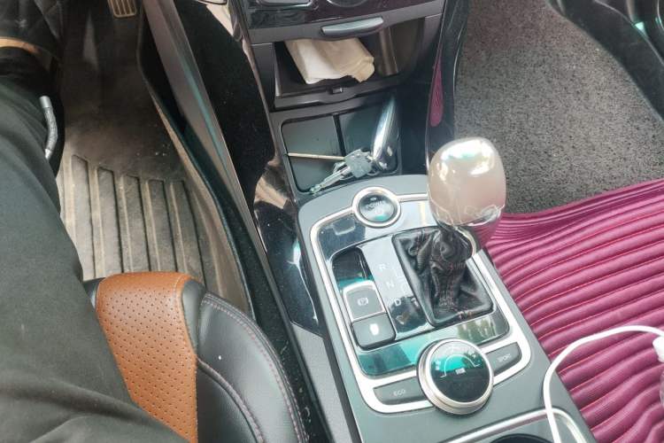 Used BYD Qin New Energy 2016 Qin EV300 Prestige Model Gear Lever