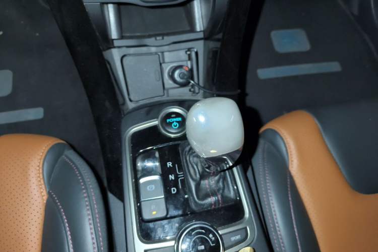 Used BYD Qin New Energy 2016 Qin EV300 Prestige Model Gear Lever