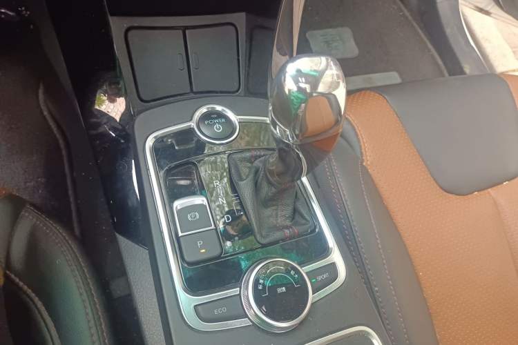 Used BYD Qin New Energy 2016 Qin EV300 Prestige Model Gear Lever
