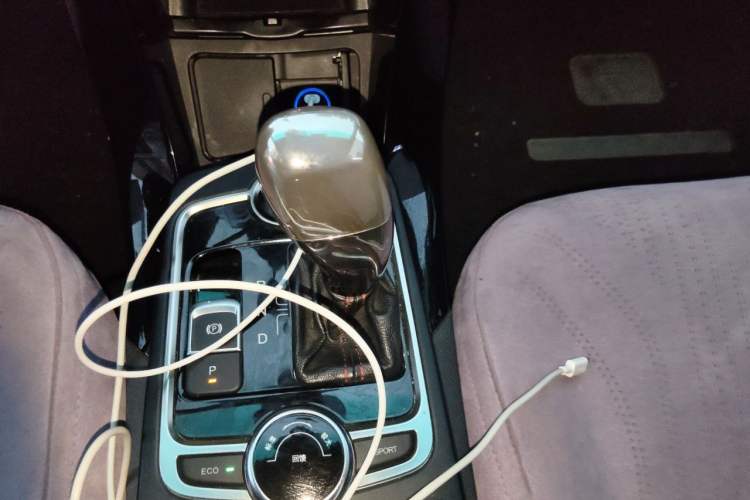 Used BYD Qin New Energy 2016 Qin EV300 Prestige Model Gear Lever