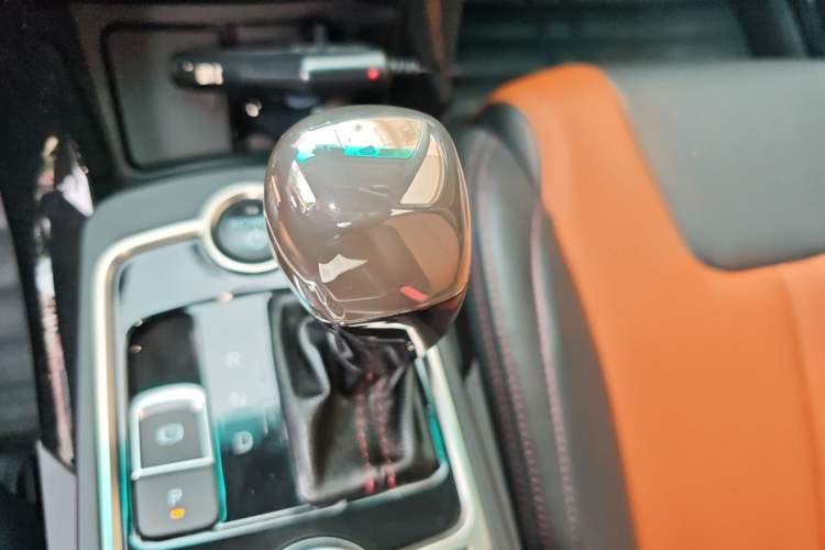 Used BYD Qin New Energy 2016 Qin EV300 Prestige Model Gear Lever