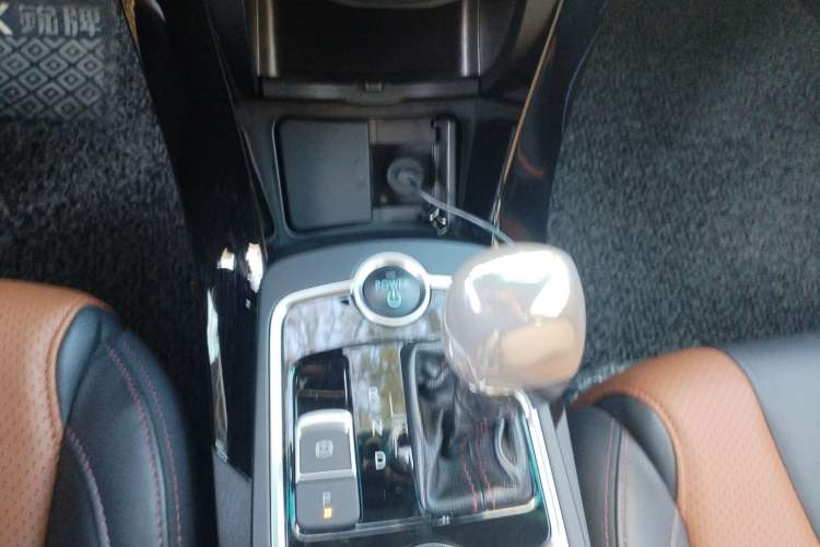 Used BYD Qin New Energy 2016 Qin EV300 Prestige Model Gear Lever