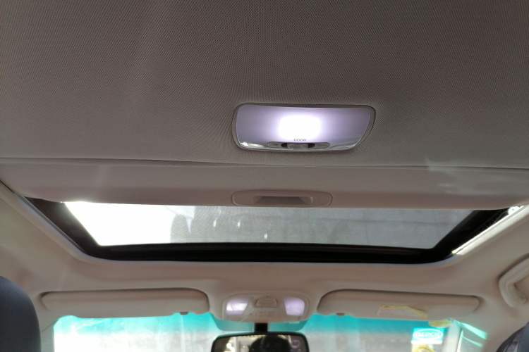 Used BYD Qin New Energy 2016 Qin EV300 Prestige Model Headliner