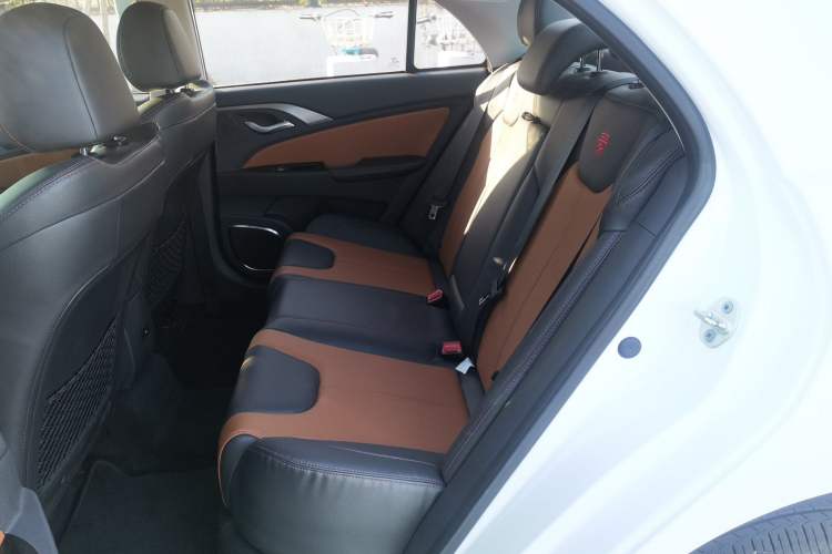 Used BYD Qin New Energy 2016 Qin EV300 Prestige Model Interior 1