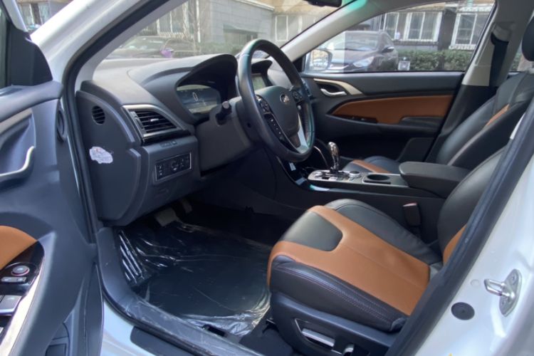 Used BYD Qin New Energy 2016 Qin EV300 Prestige Model Interior 14
