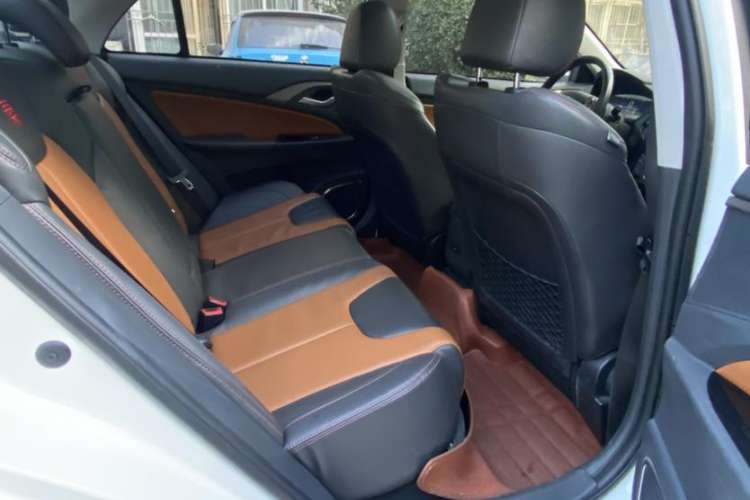 Used BYD Qin New Energy 2016 Qin EV300 Prestige Model Interior 3