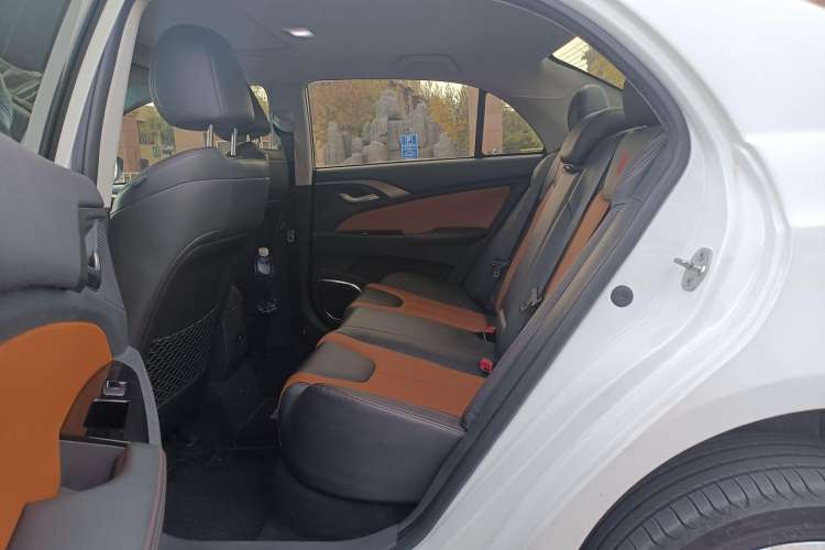 Used BYD Qin New Energy 2016 Qin EV300 Prestige Model Interior 5