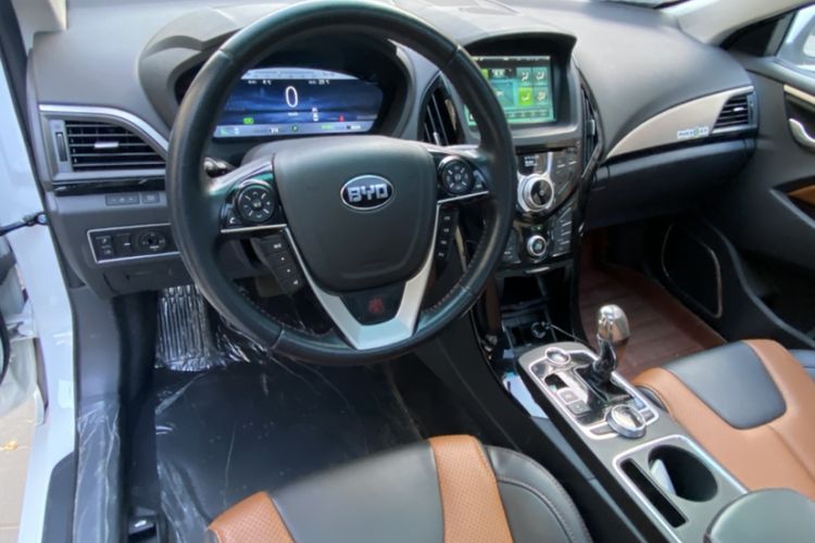 Used BYD Qin New Energy 2016 Qin EV300 Prestige Model Interior 6