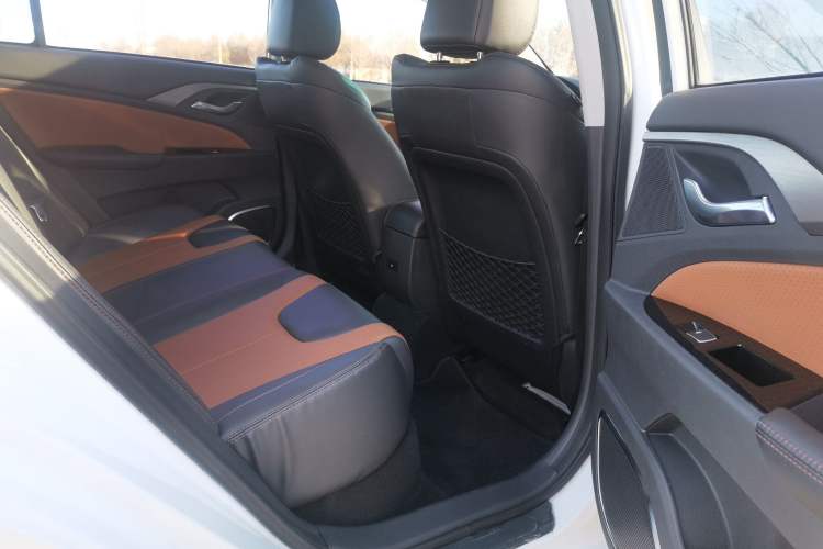 Used BYD Qin New Energy 2016 Qin EV300 Prestige Model Interior 8