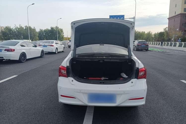 Used BYD Qin New Energy 2016 Qin EV300 Prestige Model Interior 8