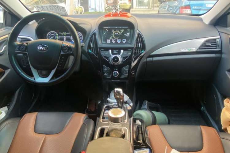 Used BYD Qin New Energy 2016 Qin EV300 Prestige Model Interior 9