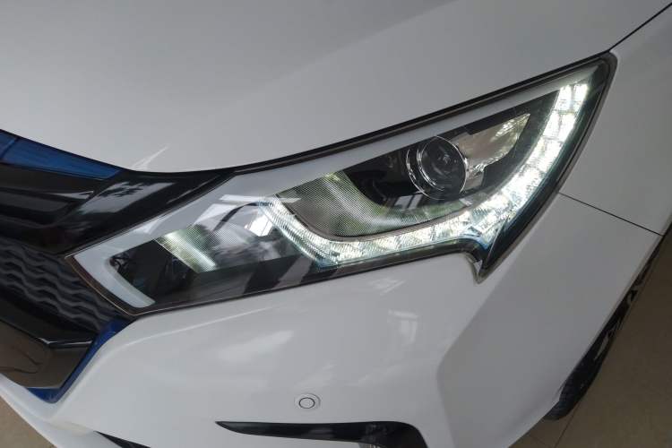 Used BYD Qin New Energy 2016 Qin EV300 Prestige Model Left Front Headlight