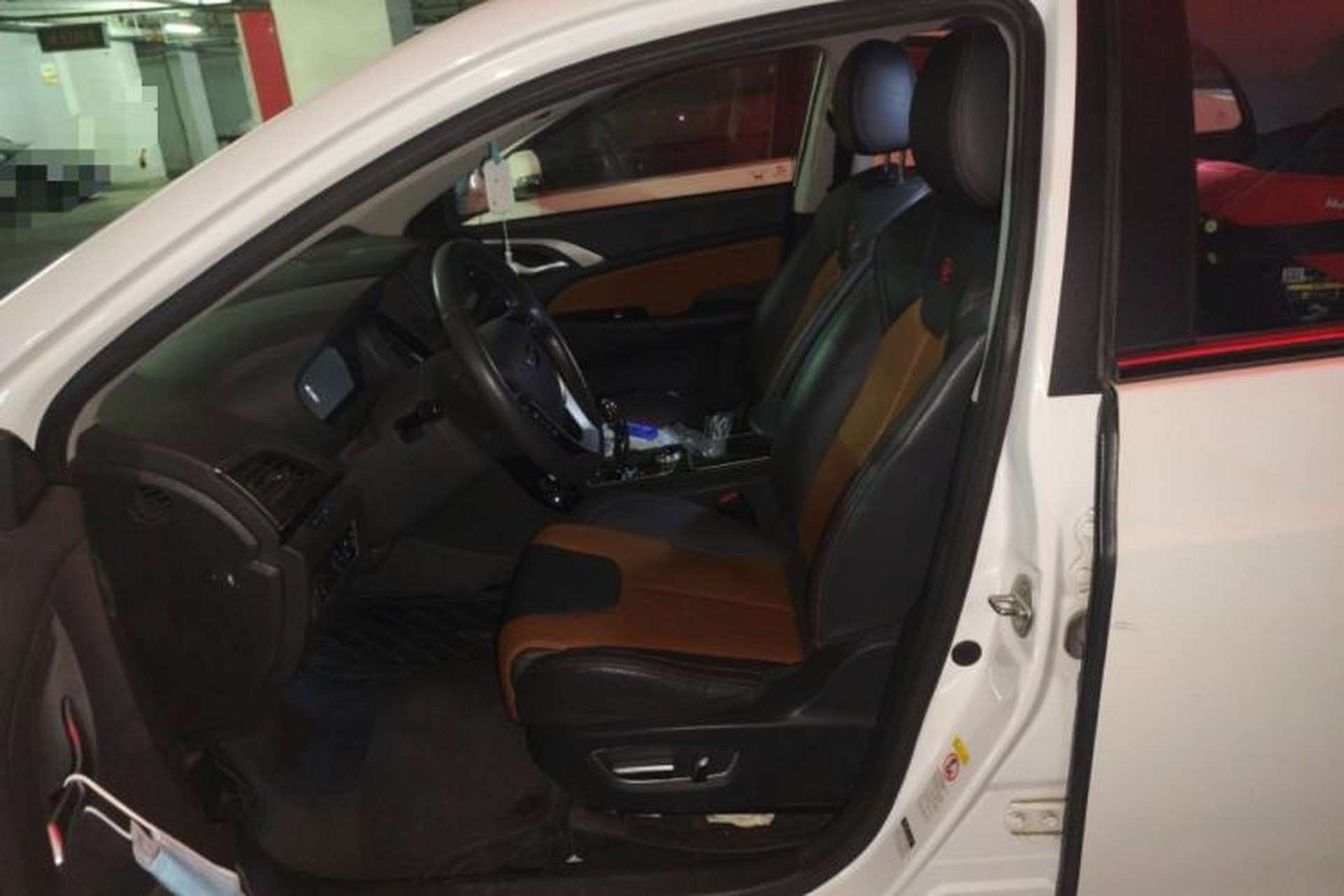 Used BYD Qin New Energy 2016 Qin EV300 Prestige Model Left Front Seat