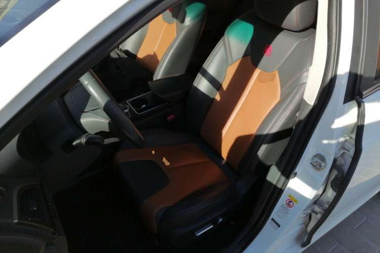 Used BYD Qin New Energy 2016 Qin EV300 Prestige Model Left Front Seat