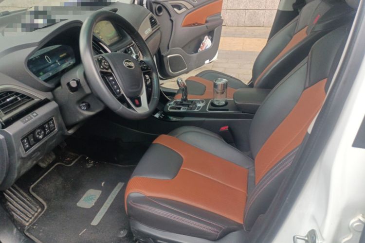 Used BYD Qin New Energy 2016 Qin EV300 Prestige Model Left Front Seat