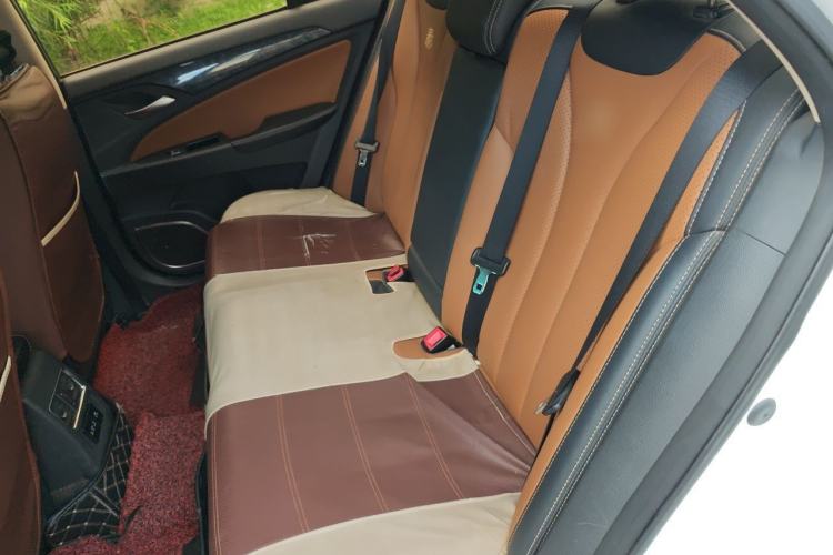 Used BYD Qin New Energy 2016 Qin EV300 Prestige Model Left Rear Seat