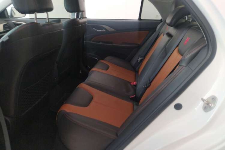 Used BYD Qin New Energy 2016 Qin EV300 Prestige Model Left Rear Seat