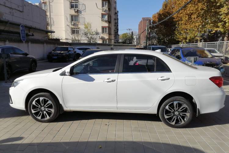 Used BYD Qin New Energy 2016 Qin EV300 Prestige Model Left Side