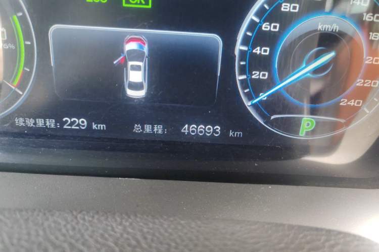 Used BYD Qin New Energy 2016 Qin EV300 Flagship Model Odometer Close Up