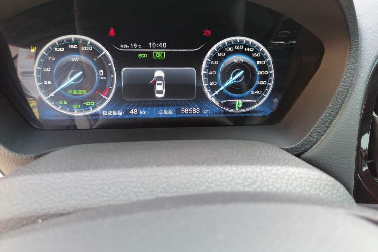 Used BYD Qin New Energy 2016 Qin EV300 Prestige Model Odometer Close Up