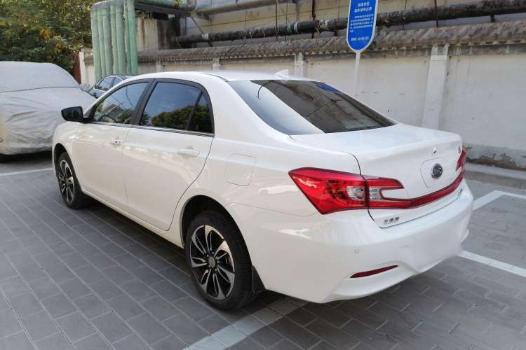 Used BYD Qin New Energy 2016 Qin EV300 Prestige Model Rear Left 45 Deg