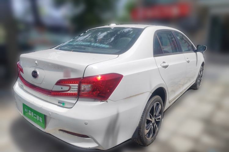 Used BYD Qin New Energy 2016 Qin EV300 Flagship Model Rear Right 45 Deg