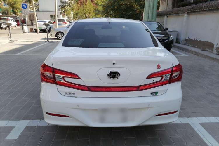 Used BYD Qin New Energy 2016 Qin EV300 Prestige Model Rear