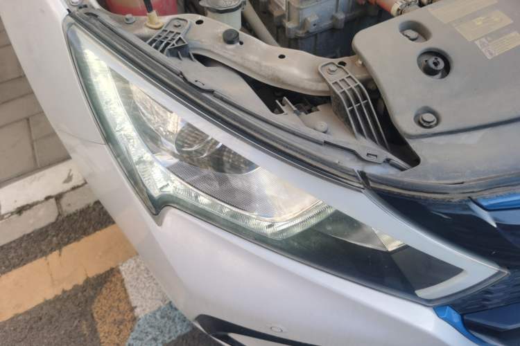 Used BYD Qin New Energy 2016 Qin EV300 Prestige Model Right Front Headlight