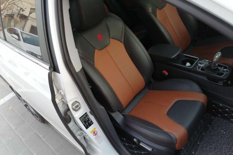 Used BYD Qin New Energy 2016 Qin EV300 Prestige Model Right Front Seat