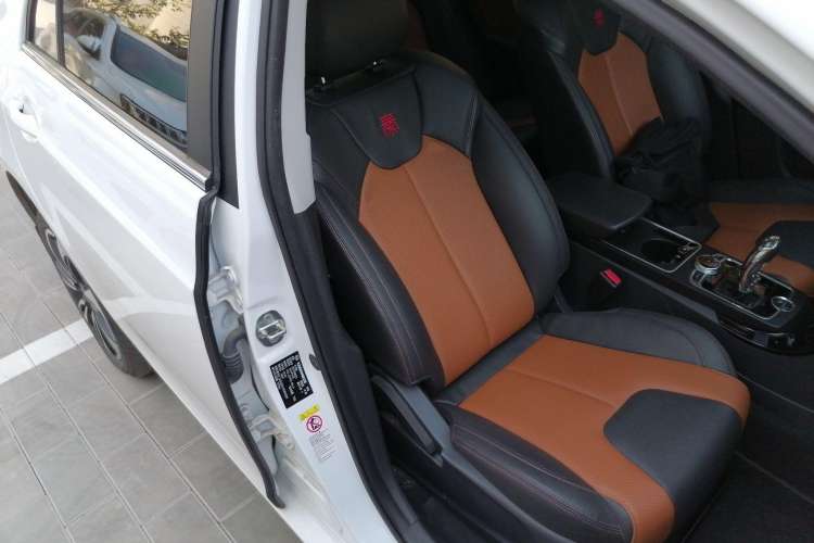 Used BYD Qin New Energy 2016 Qin EV300 Prestige Model Right Front Seat