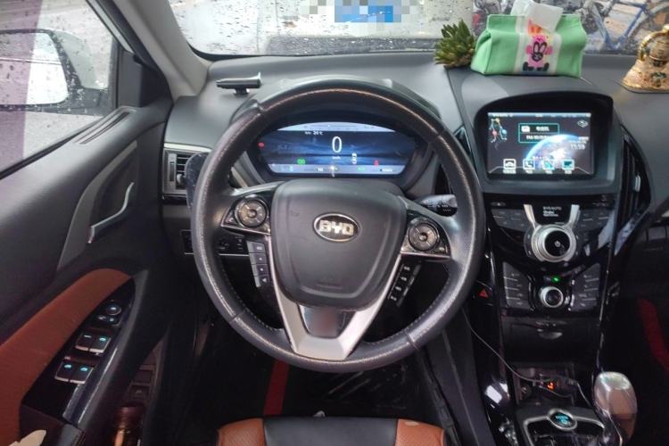 Used BYD Qin New Energy 2016 Qin EV300 Prestige Model Steering Wheel