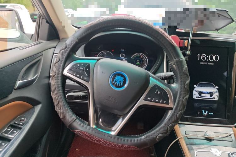 Used BYD Qin New Energy 2016 Qin EV300 Prestige Model Steering Wheel