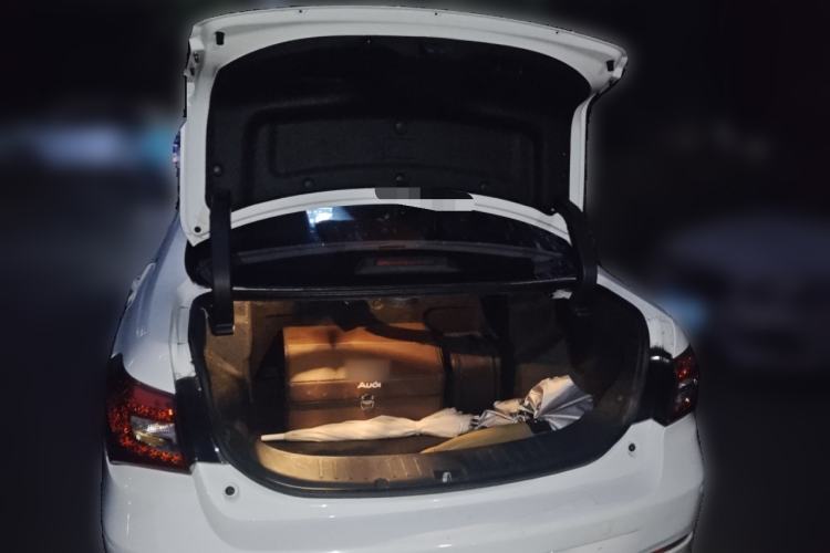 Used BYD Qin New Energy 2016 Qin EV300 Prestige Model Trunk