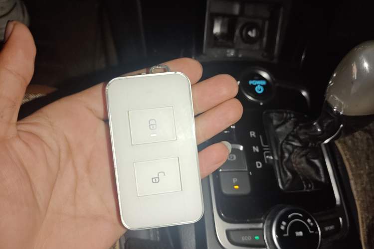 Used BYD Qin New Energy 2016 Qin EV300 Prestige Model Vehicle Key