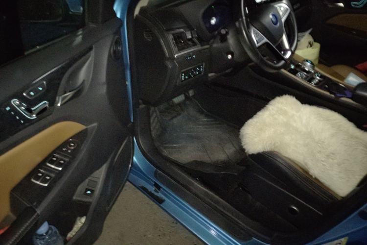 Used BYD Qin New Energy 2017 Qin EV300 Flagship Model Driver Seat