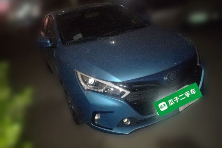 Used BYD Qin New Energy 2017 Qin EV300 Flagship Model Front Right 45 Deg