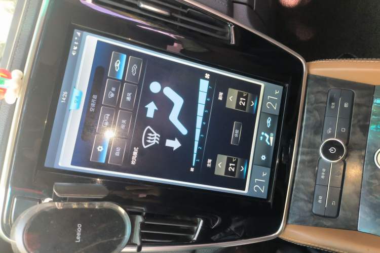 Used BYD Qin New Energy 2017 1.5T Luxury Model Audio And AC Panel