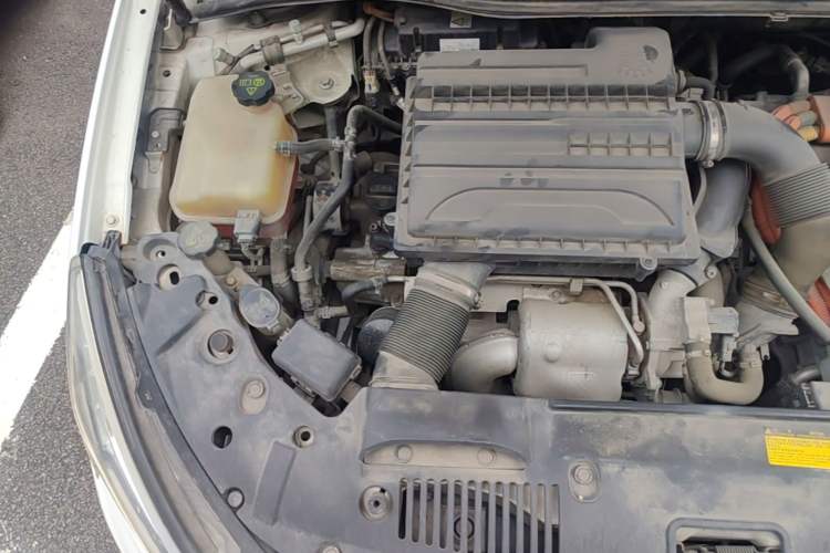 Used BYD Qin New Energy 2017 1.5T Luxury Model Engine Bay Right