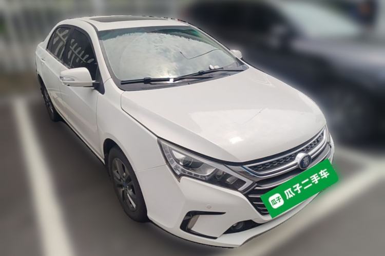 Used BYD Qin New Energy 2017 1.5T Luxury Model Front Right 45 Deg