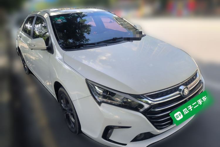 Used BYD Qin New Energy 2017 1.5T Luxury Model Front Right 45 Deg