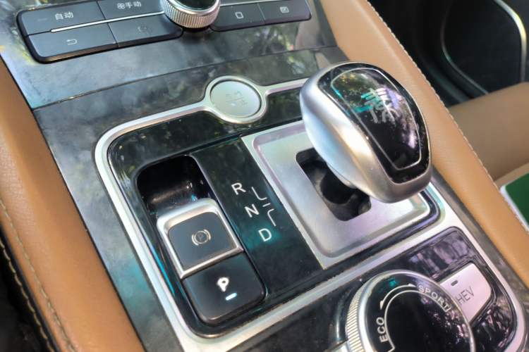 Used BYD Qin New Energy 2017 1.5T Luxury Model Gear Lever