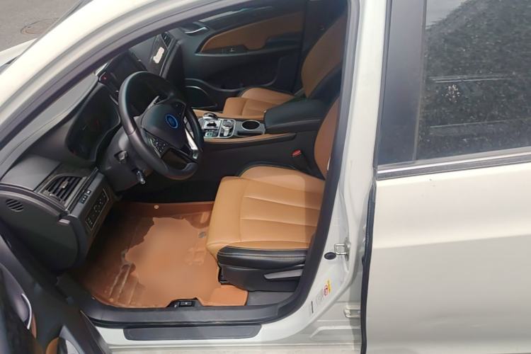 Used BYD Qin New Energy 2017 1.5T Luxury Model Left Front Seat